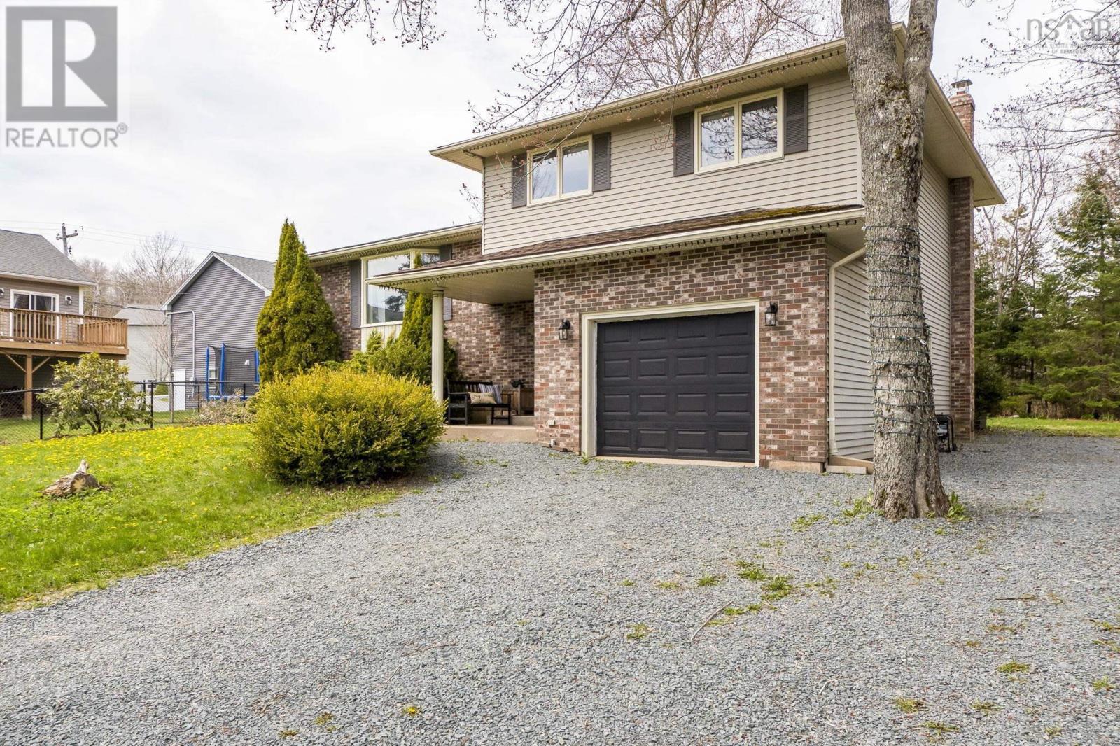 2 Woods Court Property Photo 40
