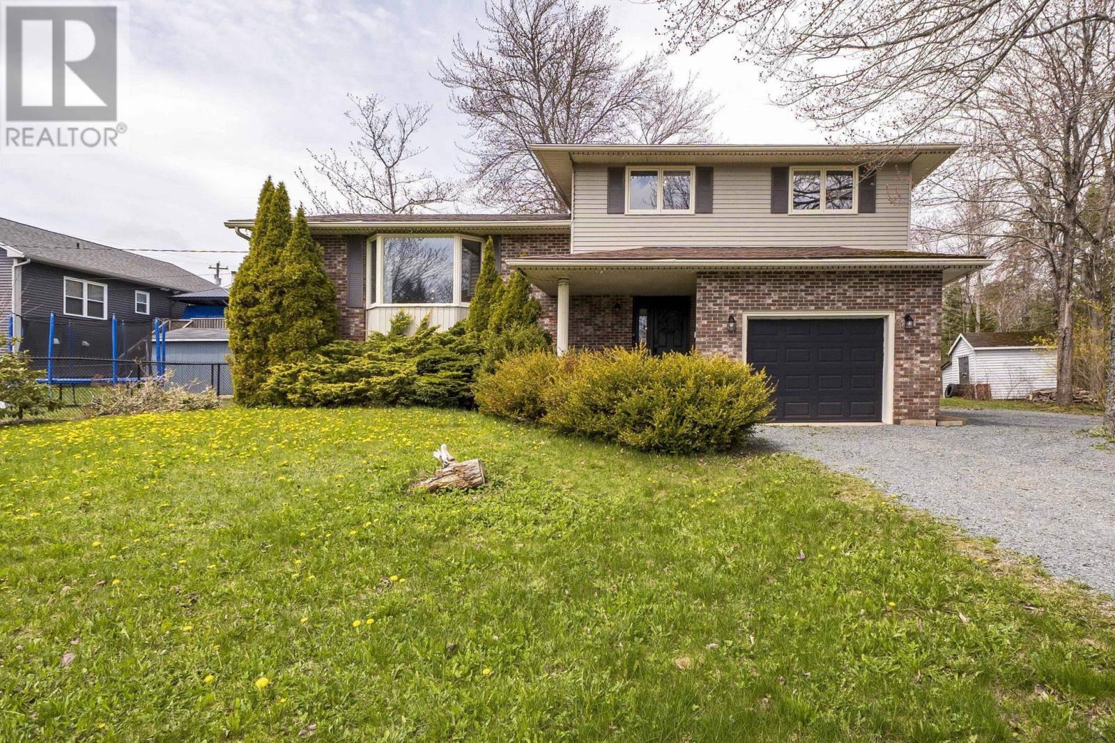 2 Woods Court Property Photo 41