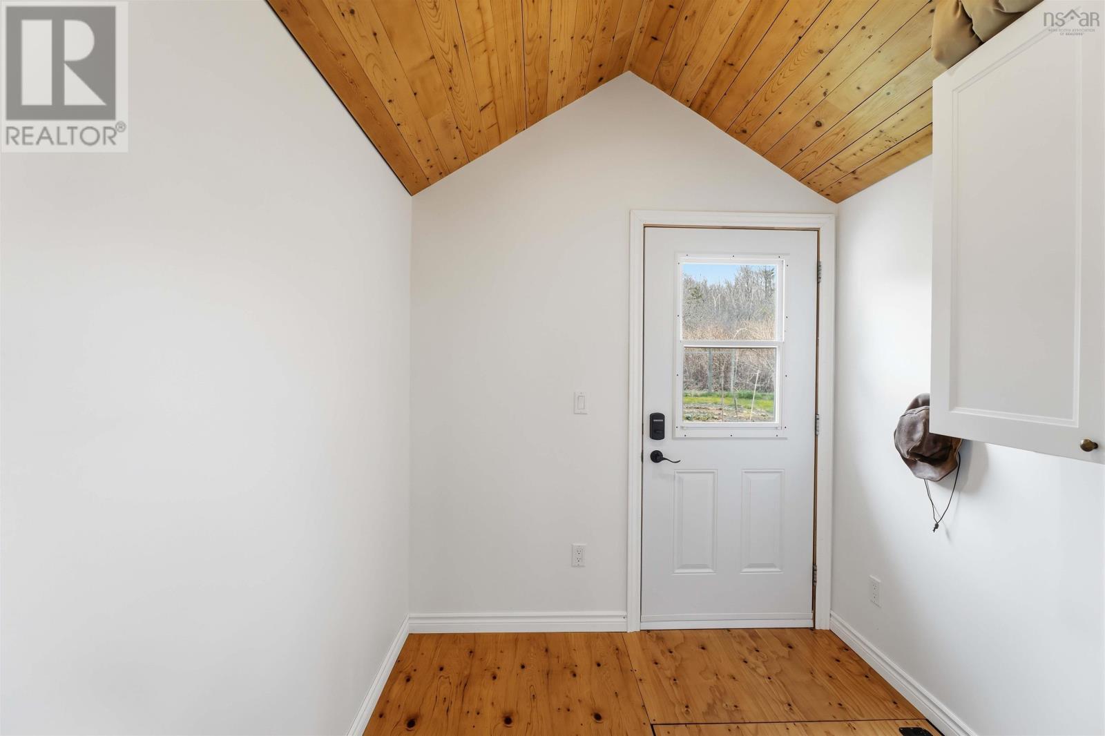 521 Granville Road Property Photo 17