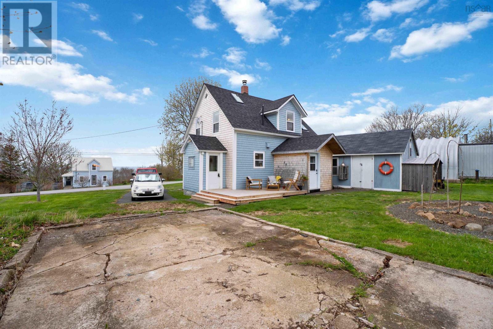 521 Granville Road Property Photo 39