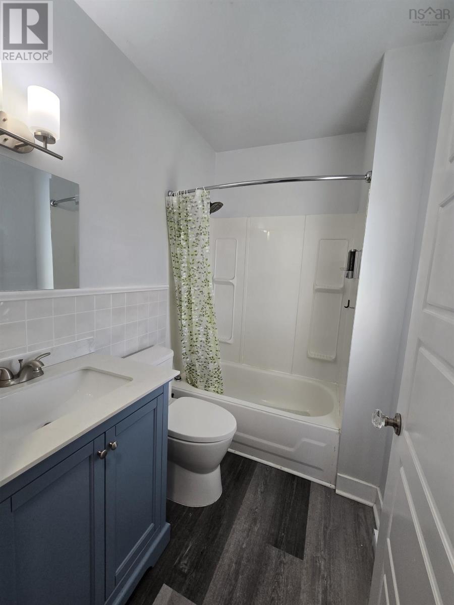 66 Oak Street Property Photo 15