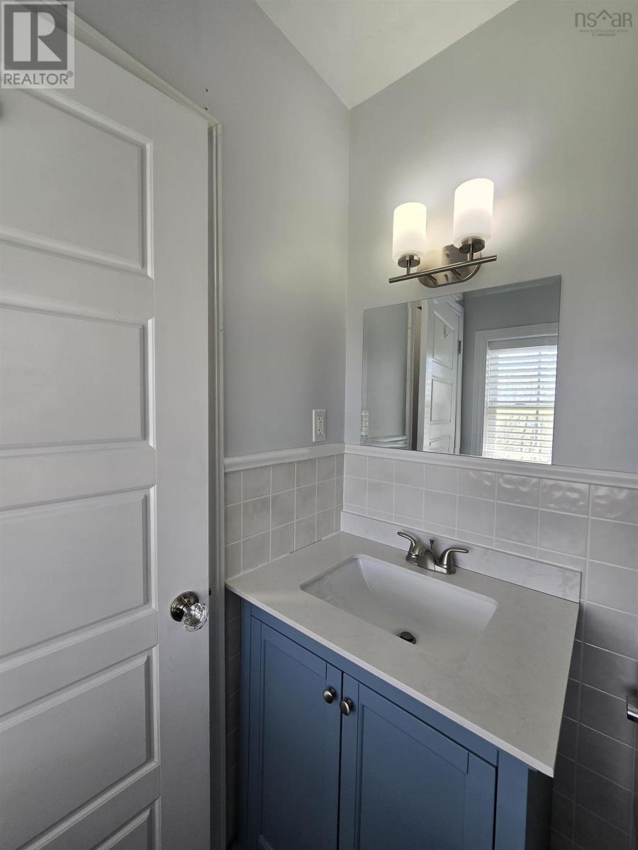66 Oak Street Property Photo 16