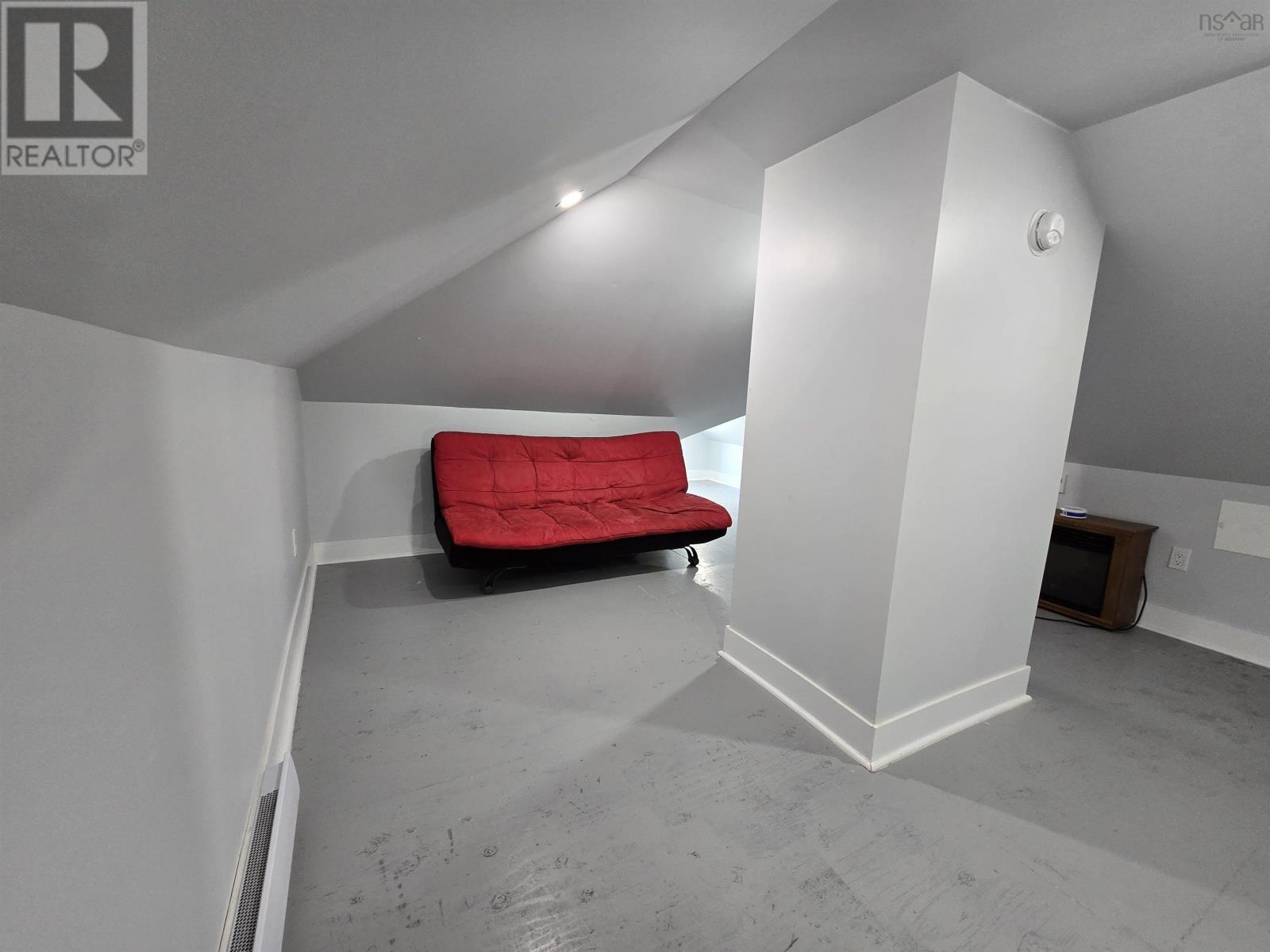66 Oak Street Property Photo 19