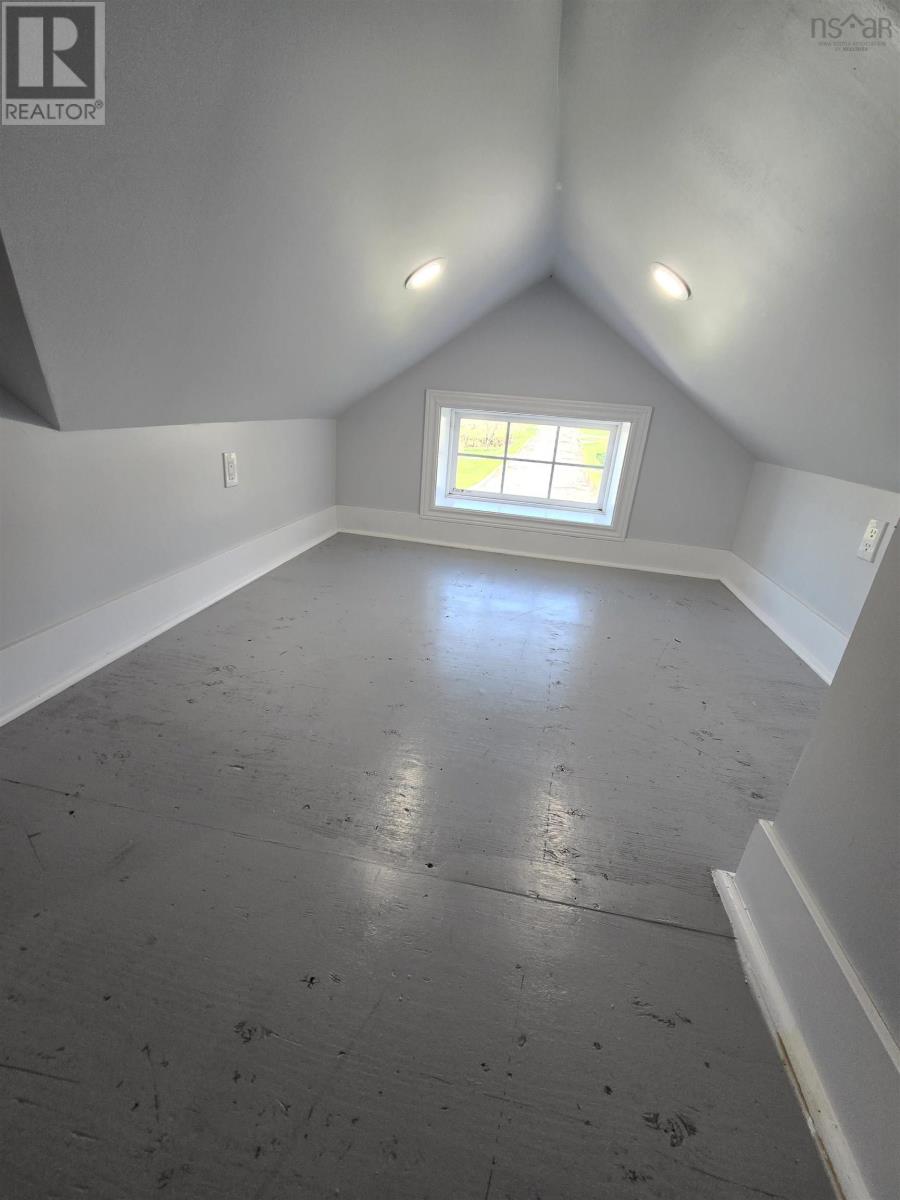 66 Oak Street Property Photo 21