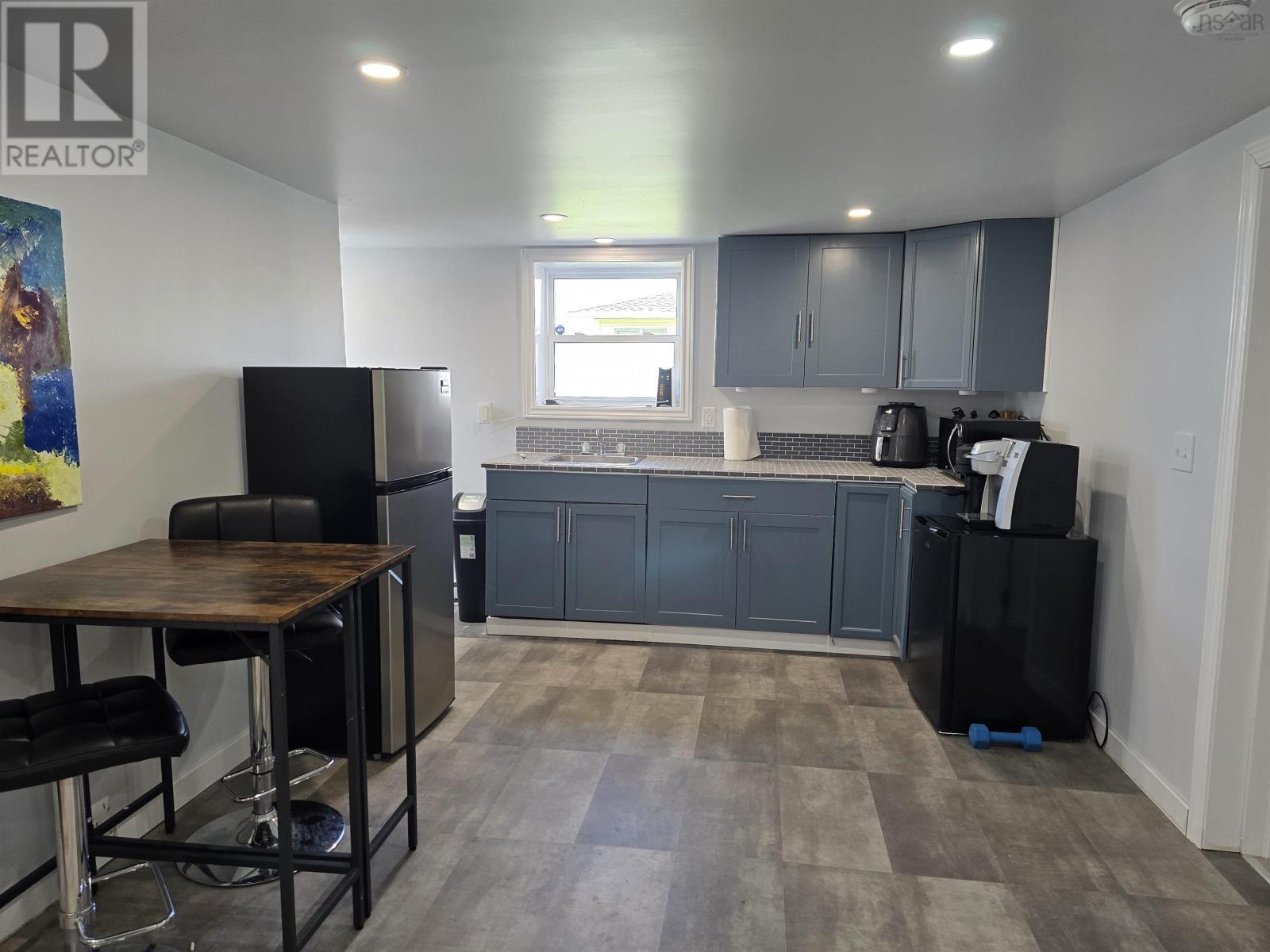 66 Oak Street Property Photo 25