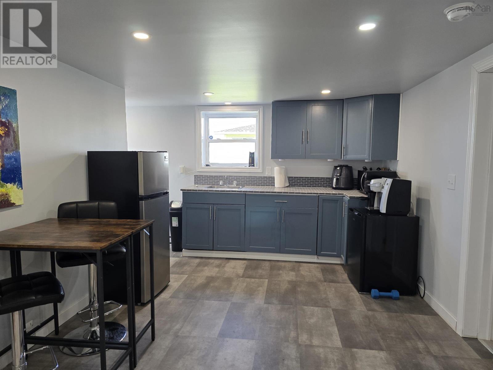 66 Oak Street Property Photo 26