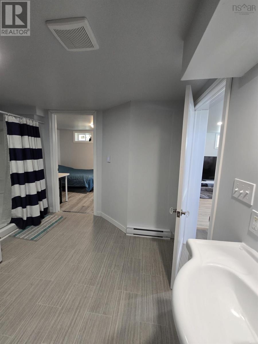 66 Oak Street Property Photo 35