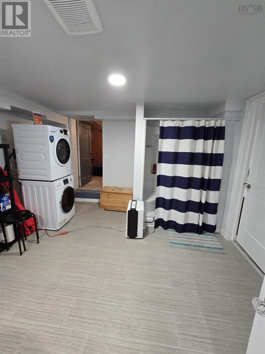 66 Oak Street Property Photo 36