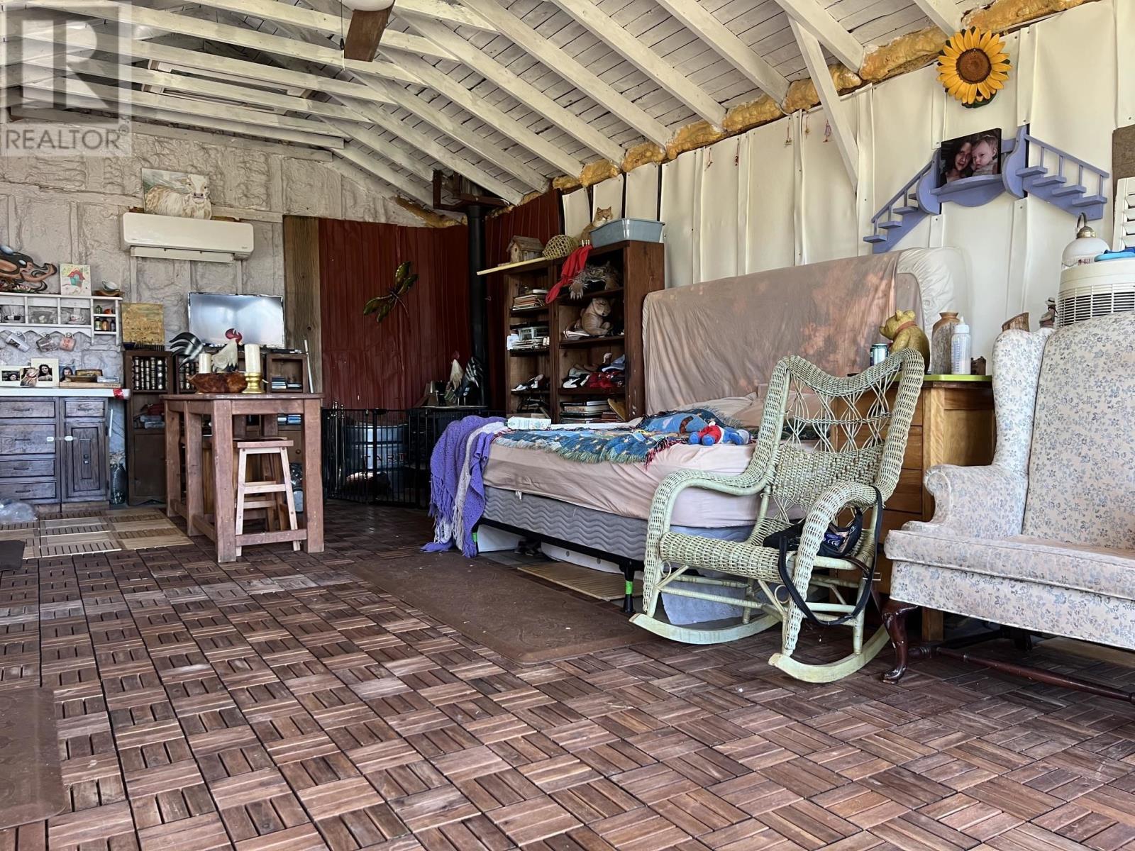 651 Higgins Road Property Photo 12
