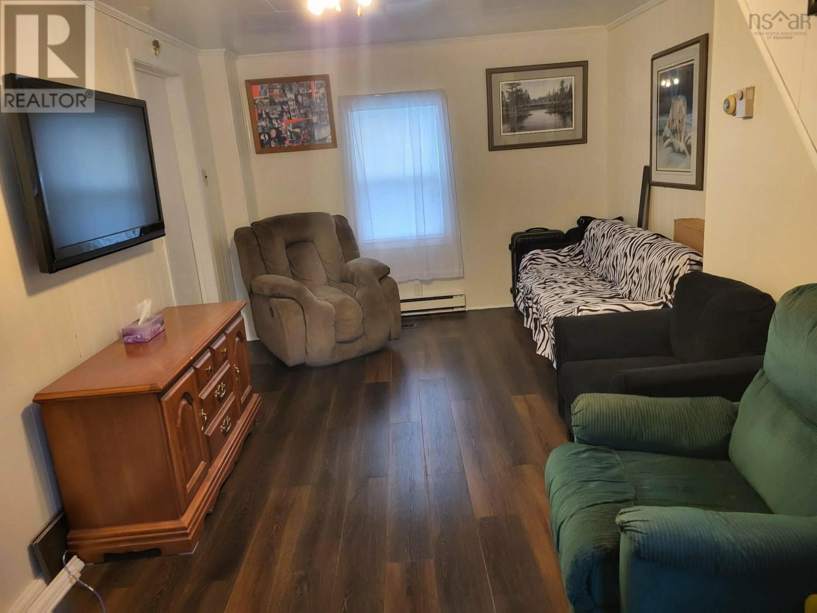 1125 Conquerall Road Property Photo 1