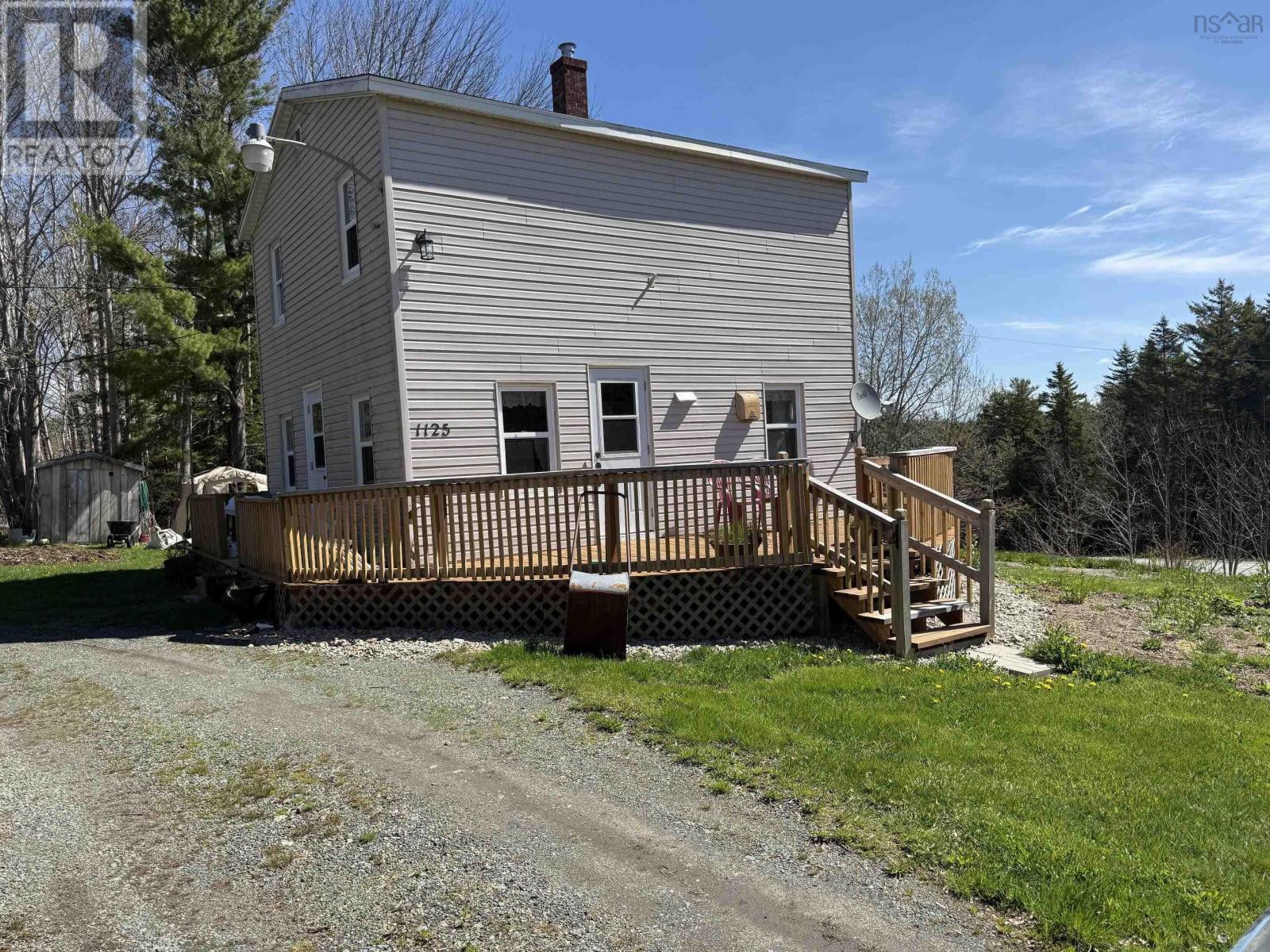 1125 Conquerall Road Property Photo 2