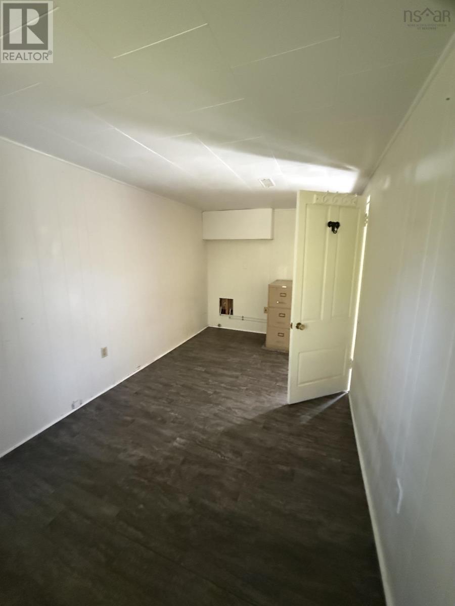 1125 Conquerall Road Property Photo 24