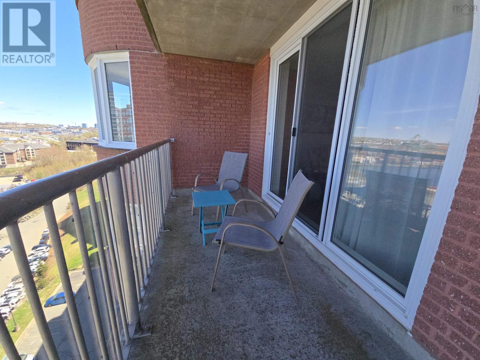 1014 45 Vimy Avenue Property Photo 8