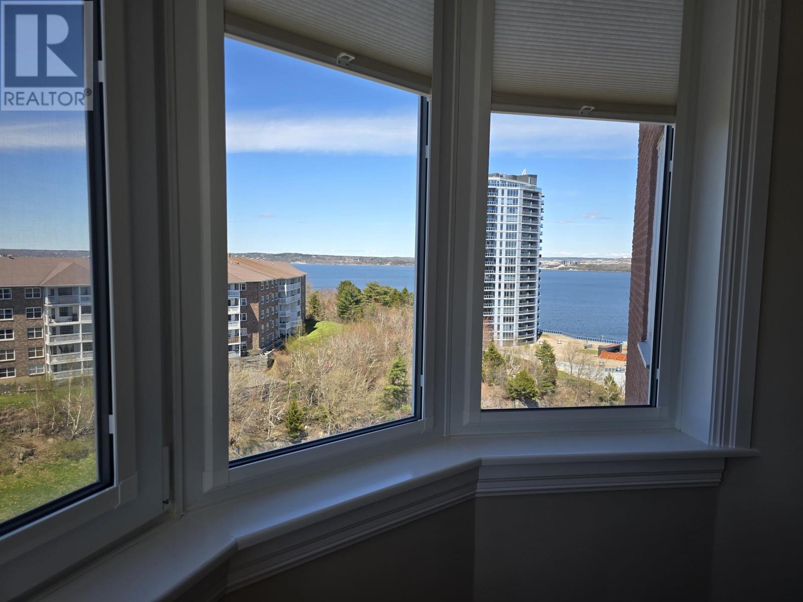1014 45 Vimy Avenue Property Photo 10