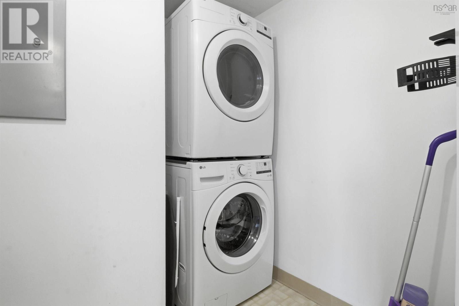 1014 45 Vimy Avenue Property Photo 30
