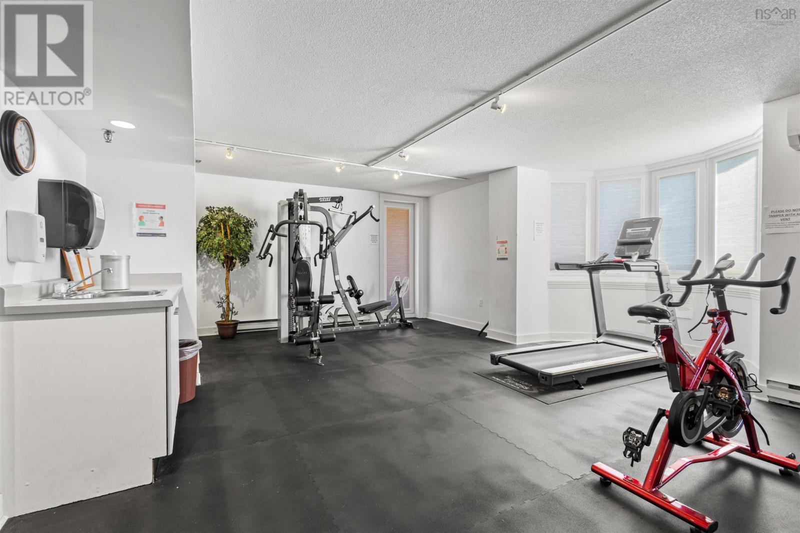 1014 45 Vimy Avenue Property Photo 33