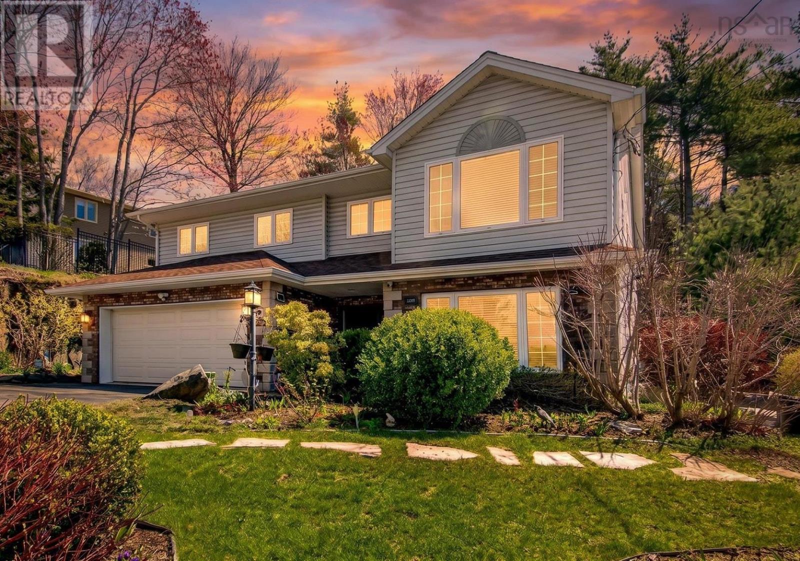 91 Ridgevale Drive