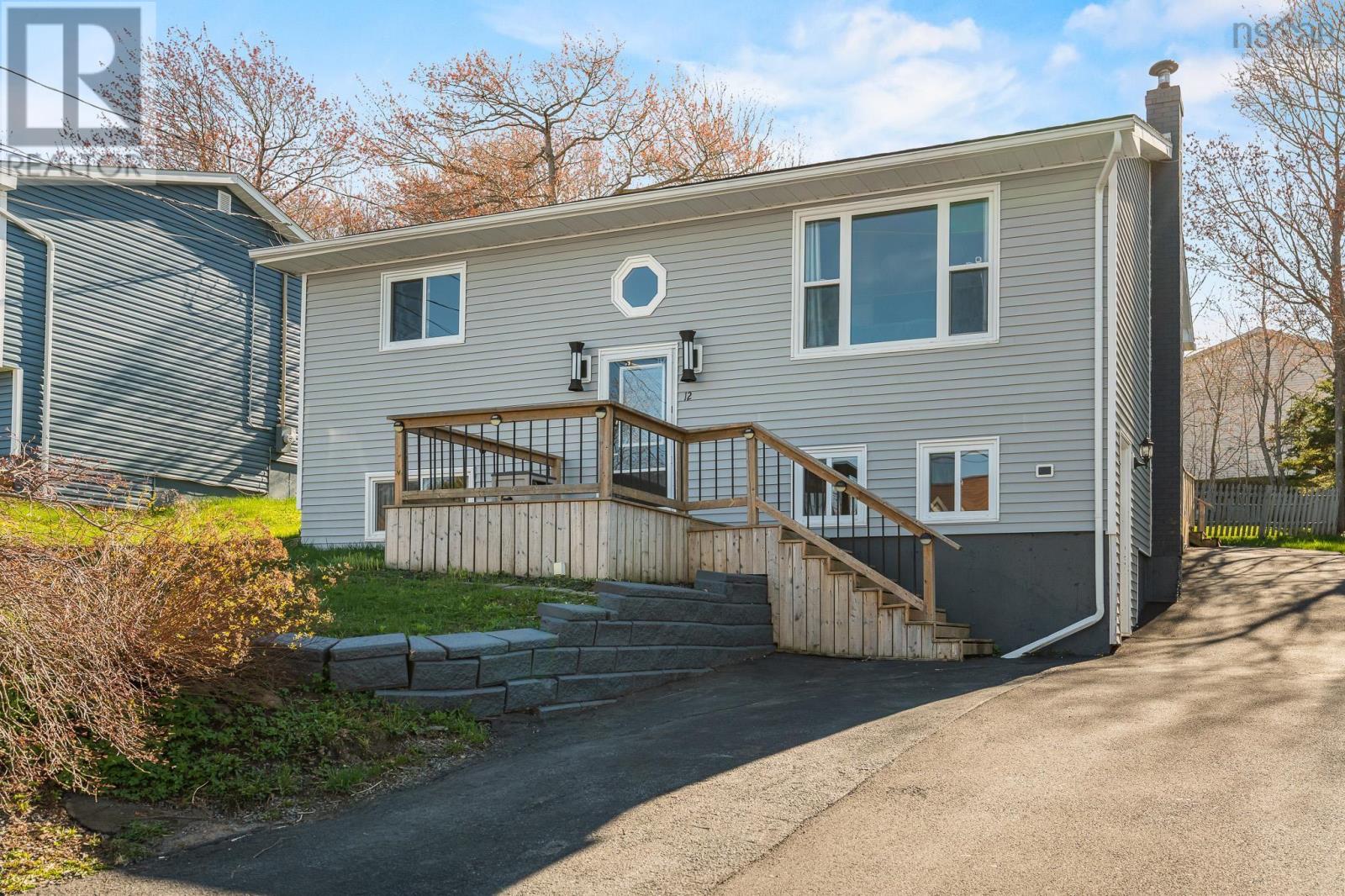 12 Wamphray Crescent Property Photo 2