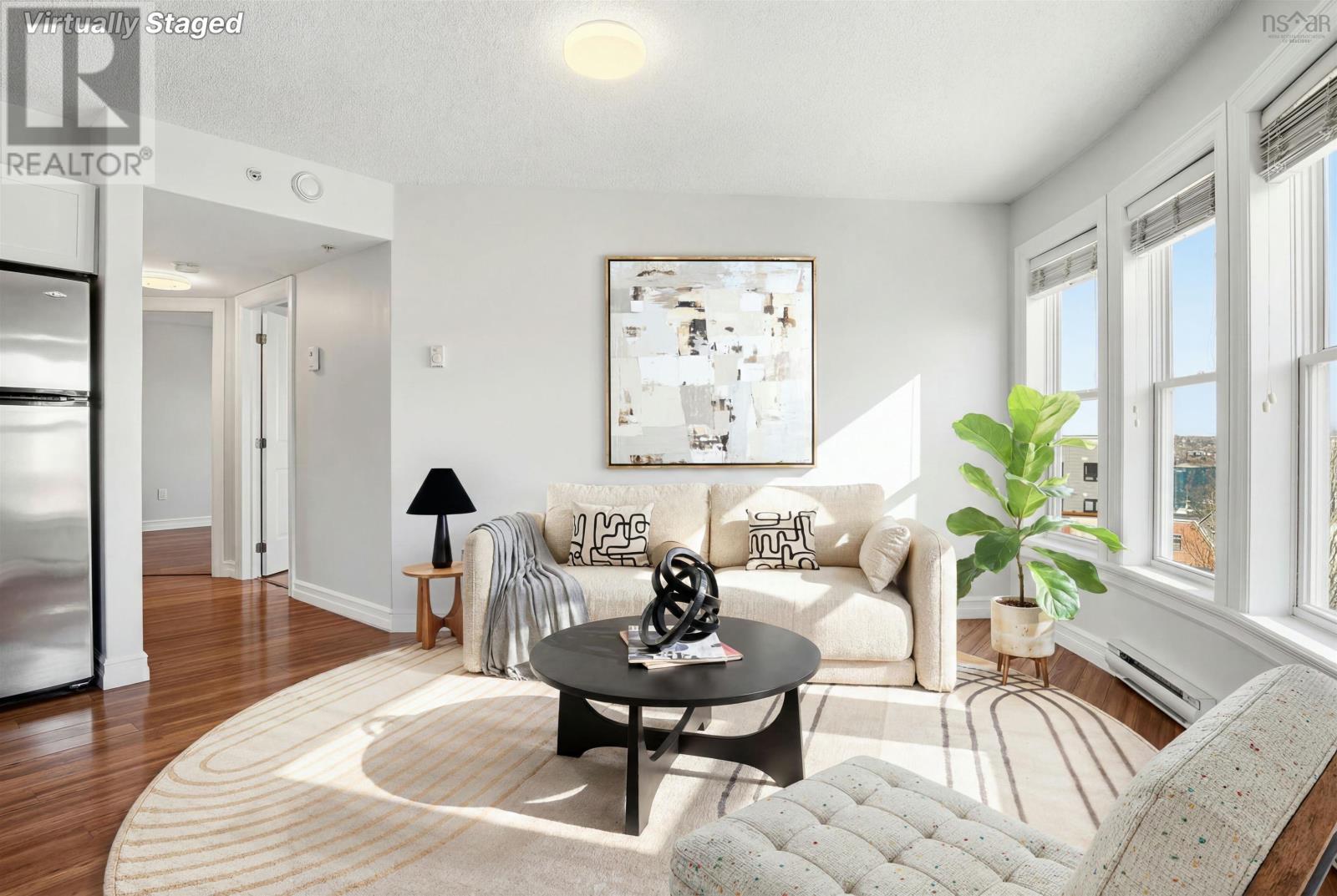 601 5505 Falkland Street Property Photo 5