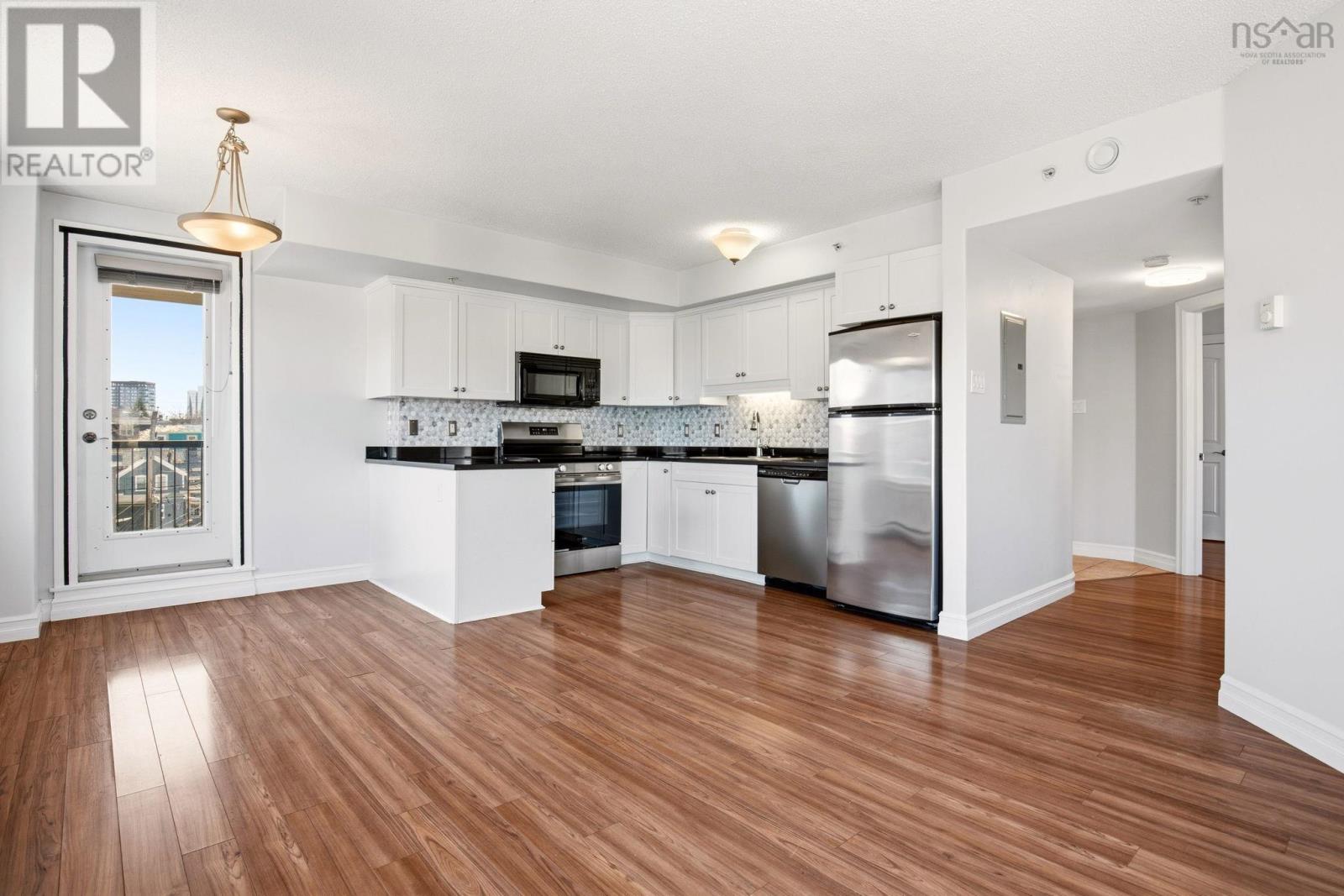 601 5505 Falkland Street Property Photo 12