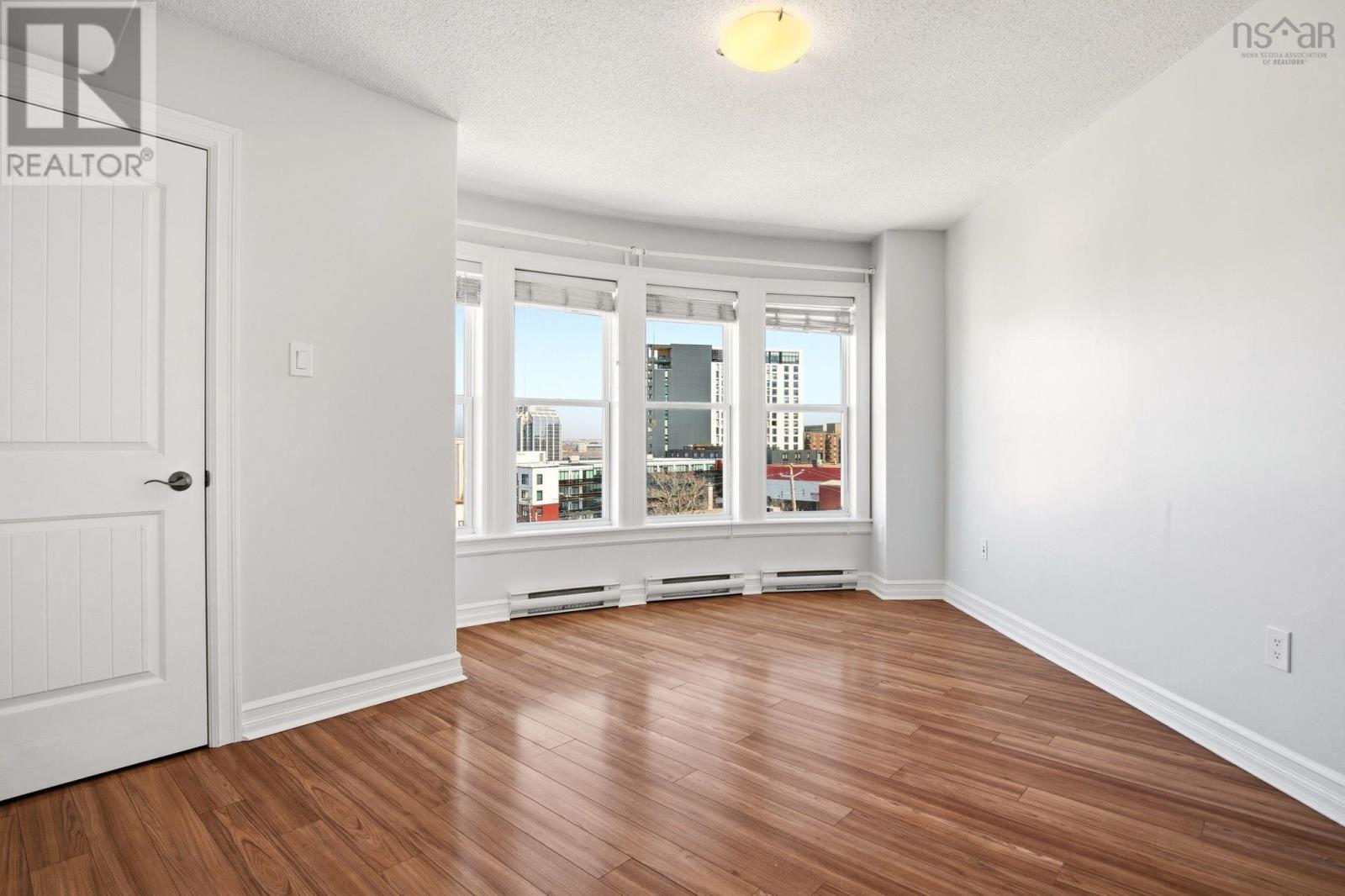 601 5505 Falkland Street Property Photo 22