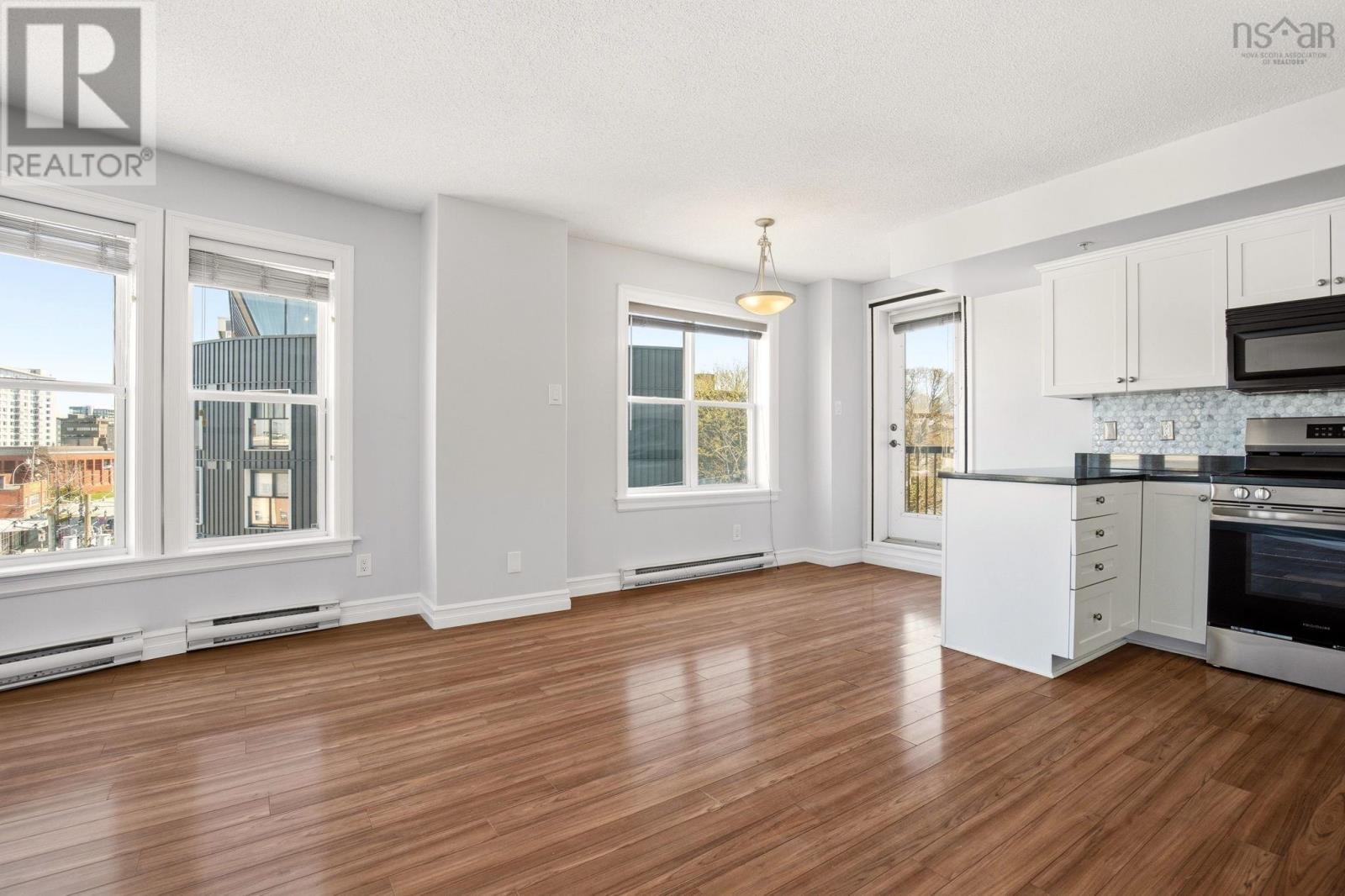 601 5505 Falkland Street Property Photo 27