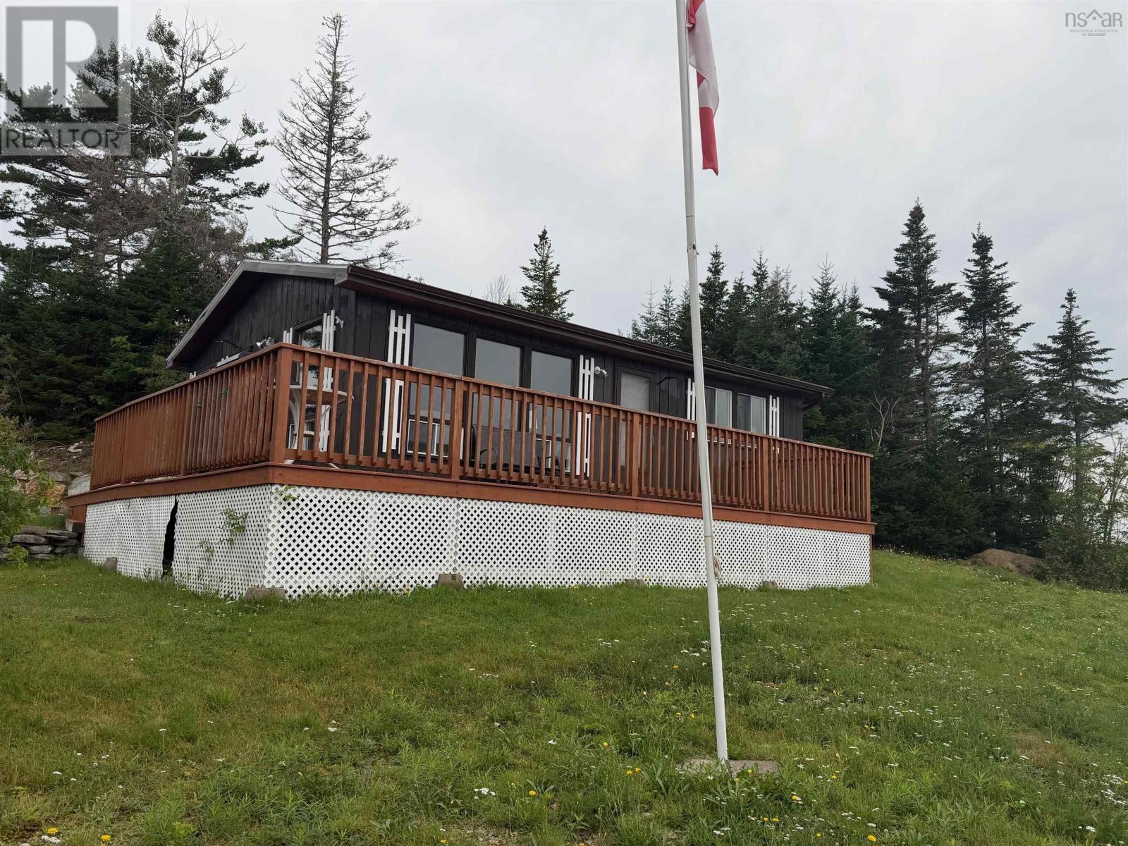 145 West Liscomb Point Road Property Photo 2