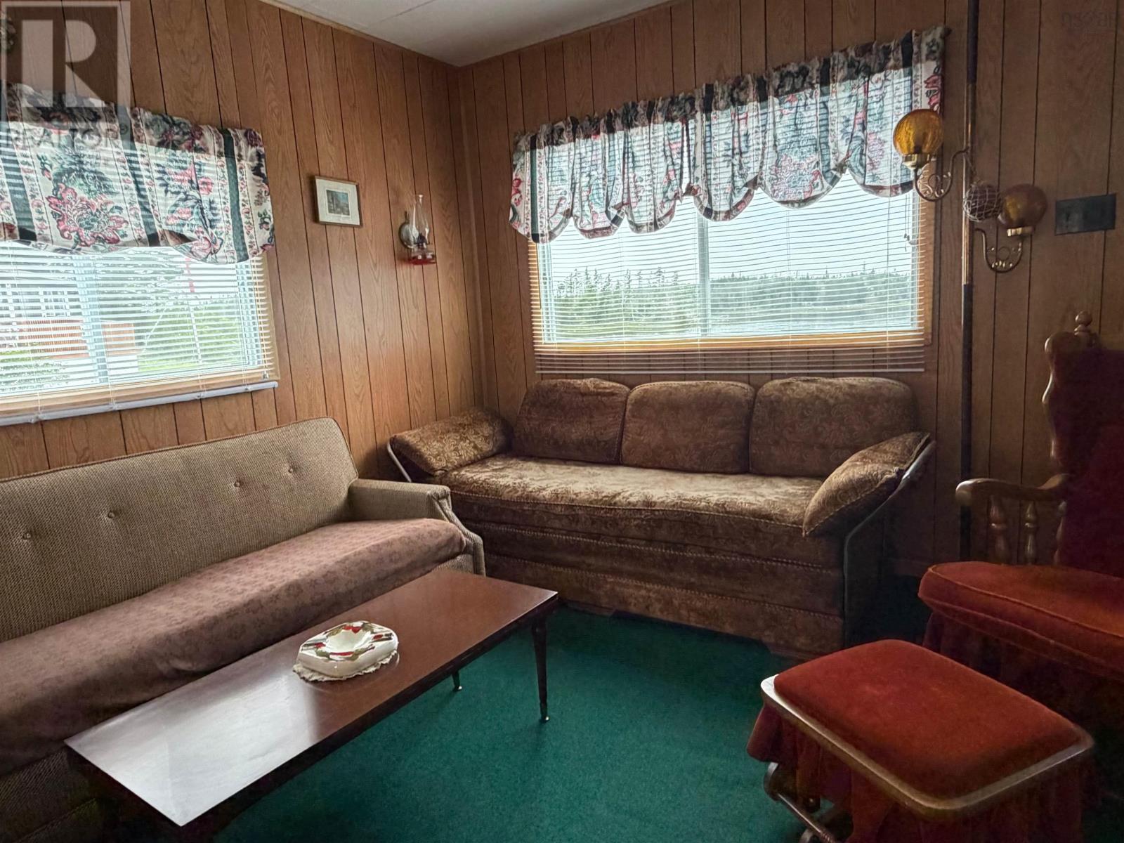 145 West Liscomb Point Road Property Photo 8