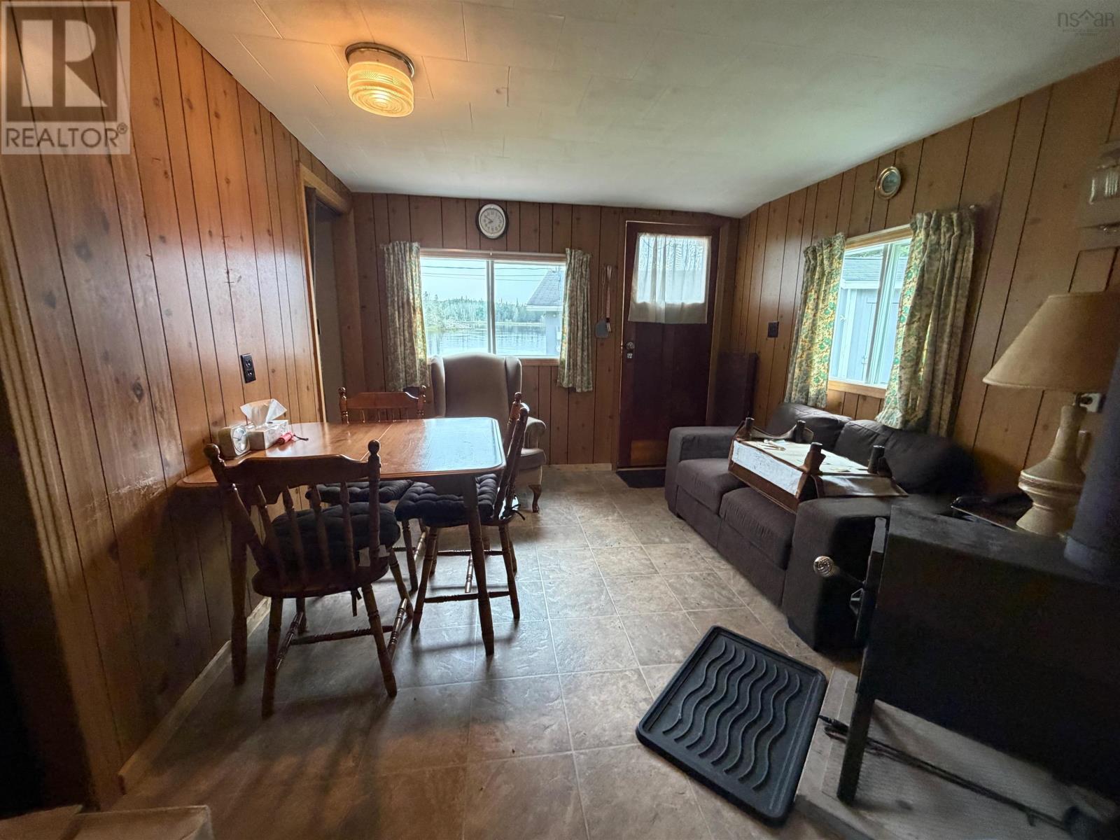 145 West Liscomb Point Road Property Photo 11