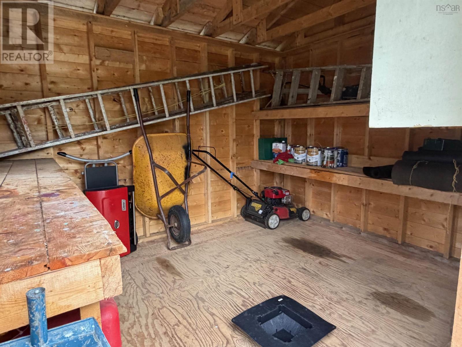 145 West Liscomb Point Road Property Photo 15