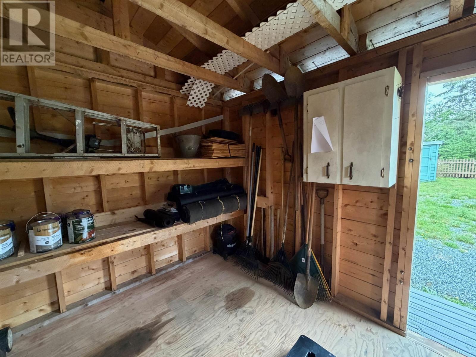 145 West Liscomb Point Road Property Photo 16