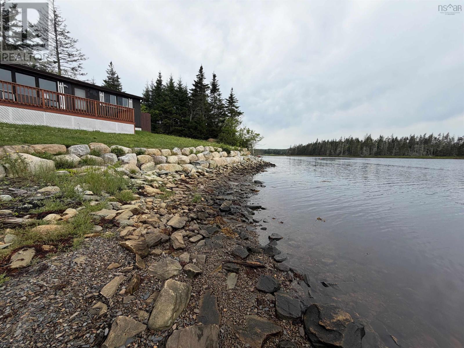 145 West Liscomb Point Road Property Photo 21