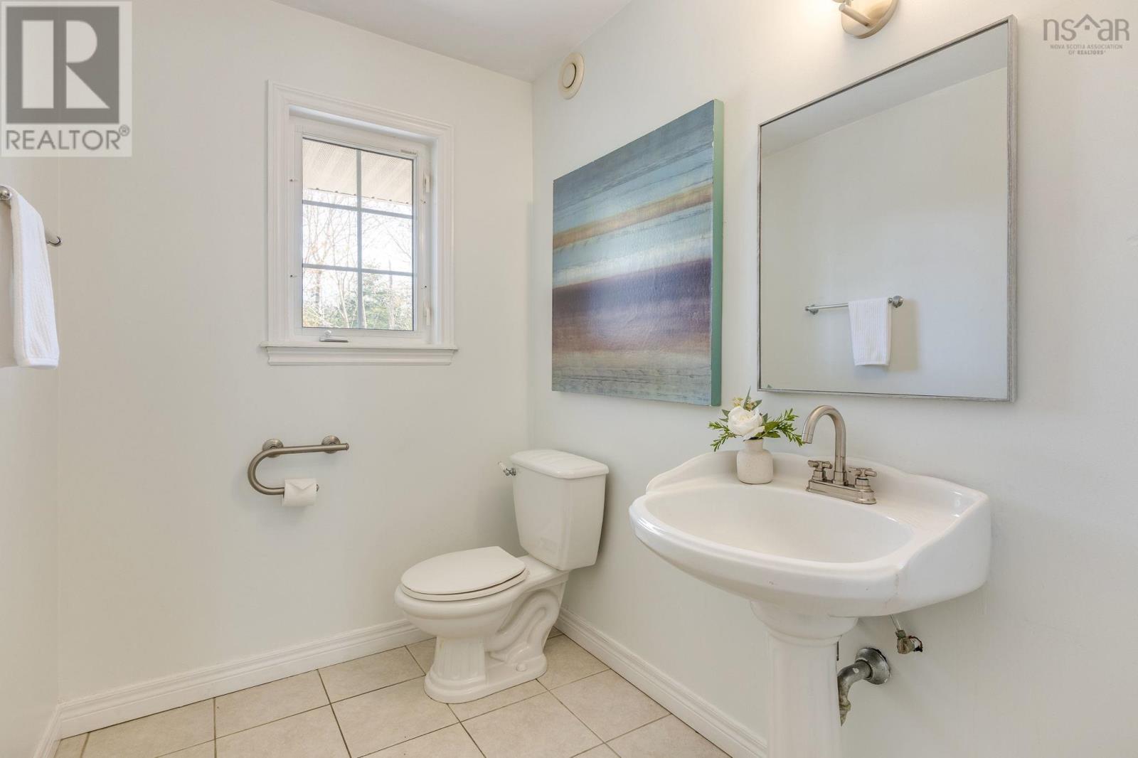 255 Sandwick Drive Property Photo 18