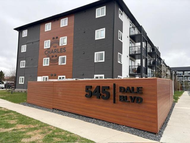 123 545 Dale Boulevard Photo de la propriété 1