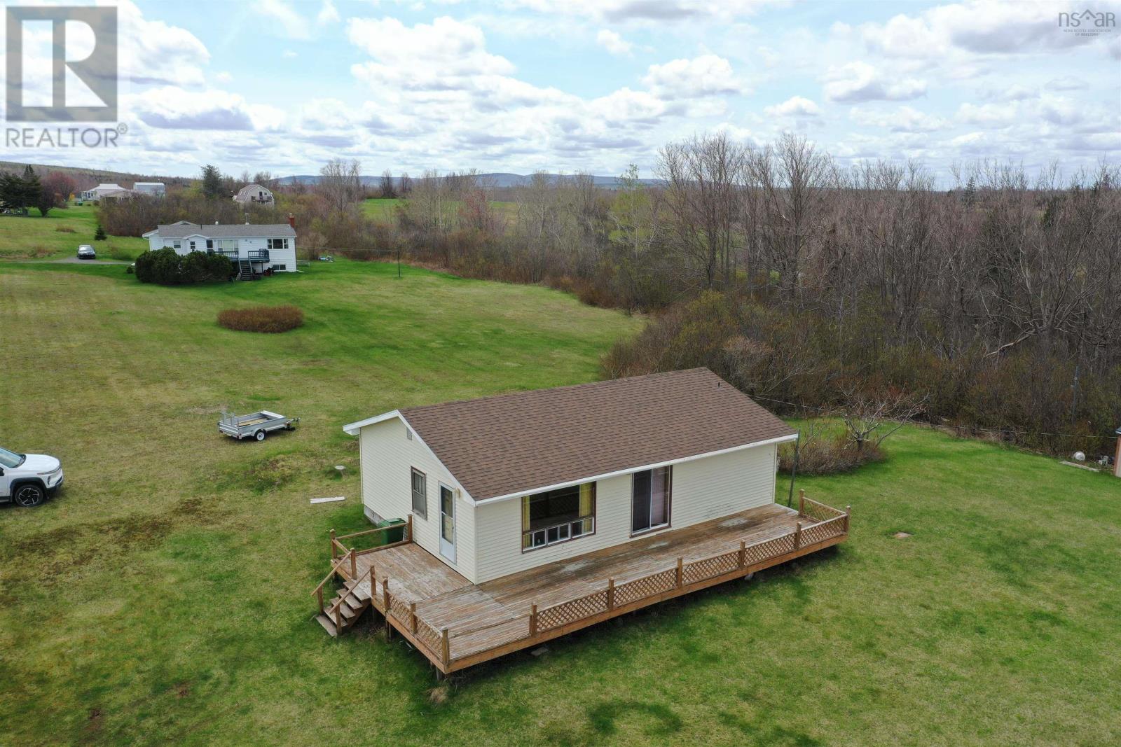 105 Murdocks Lane Property Photo 4