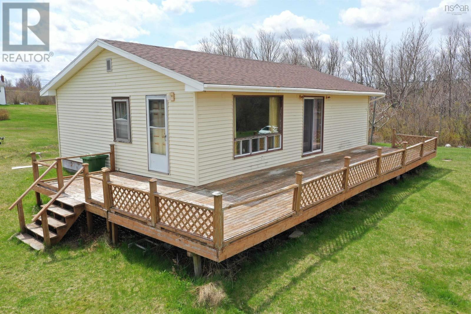 105 Murdocks Lane Property Photo 8