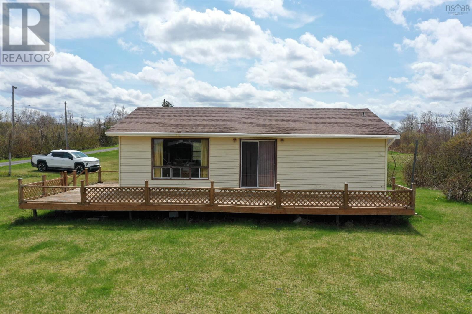 105 Murdocks Lane Property Photo 9