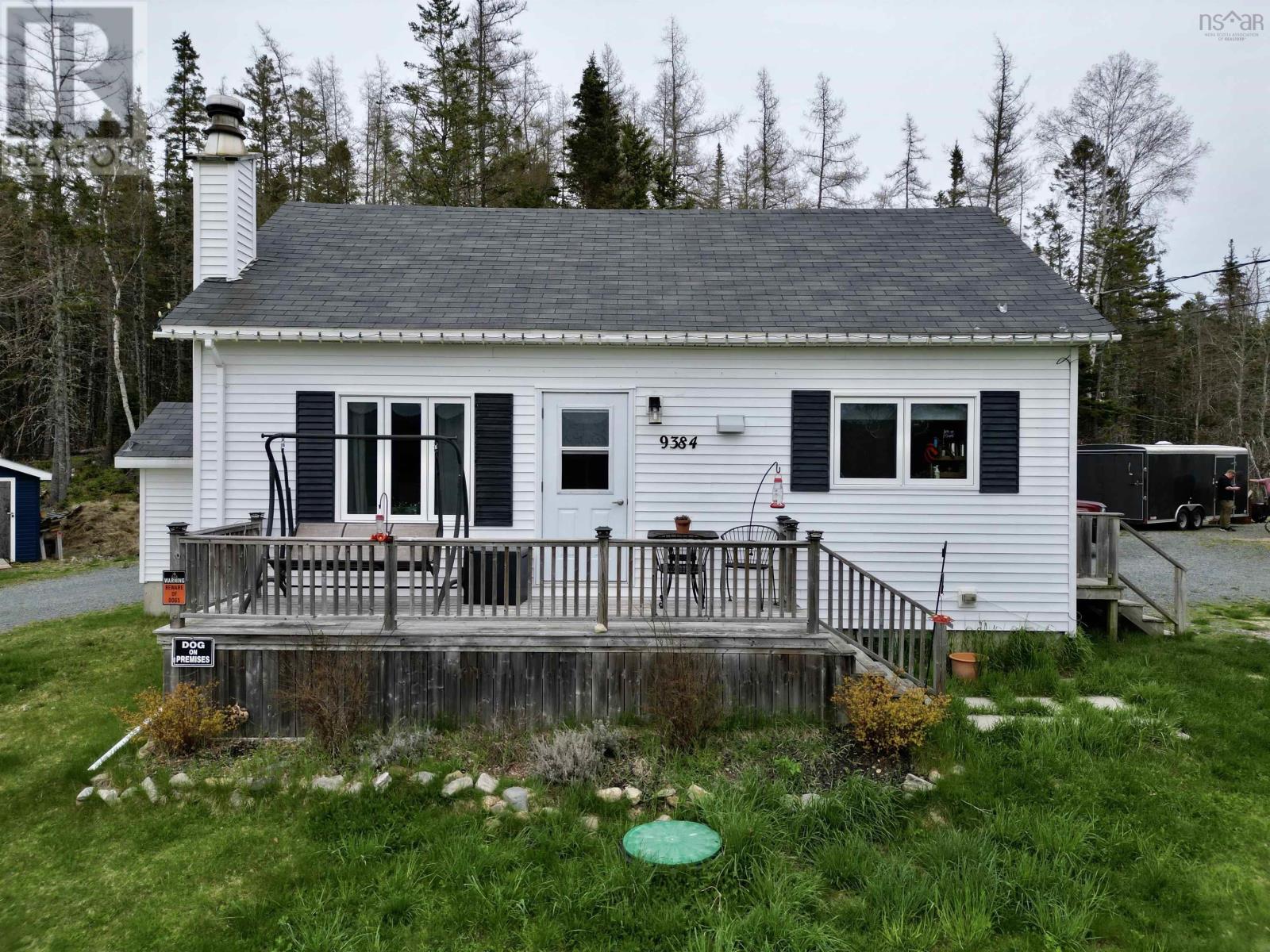 9384 Highway 7 Property Photo 2