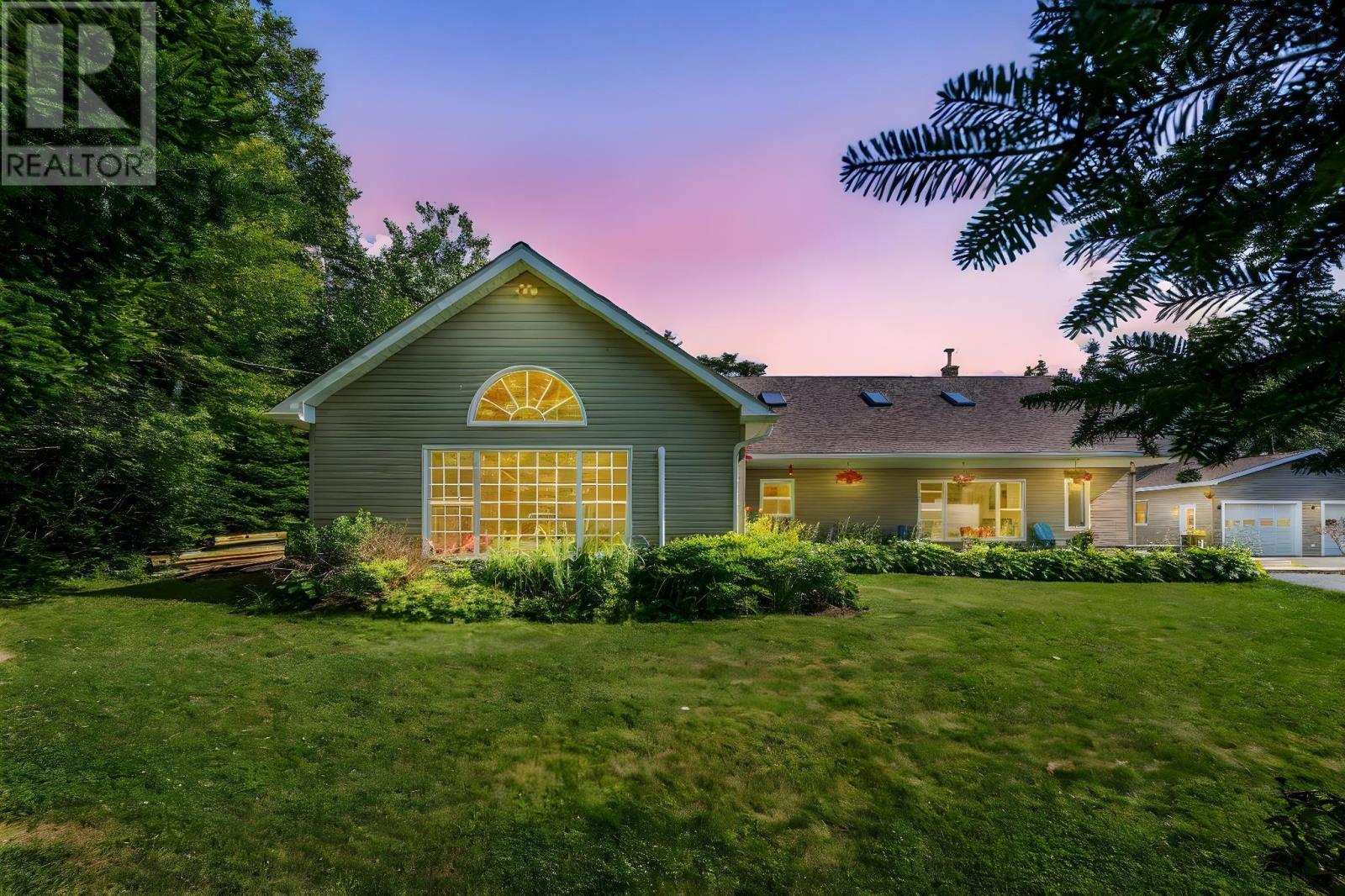 6 Spruce Lane Property Photo 1