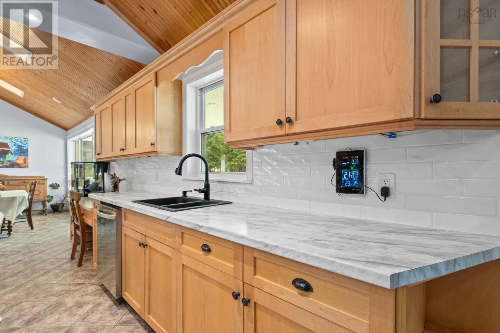 6 Spruce Lane Property Photo 13