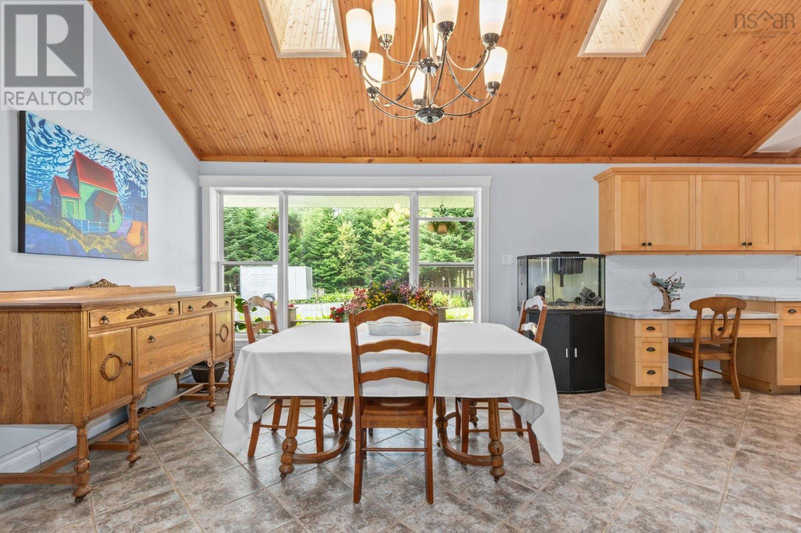 6 Spruce Lane Property Photo 15