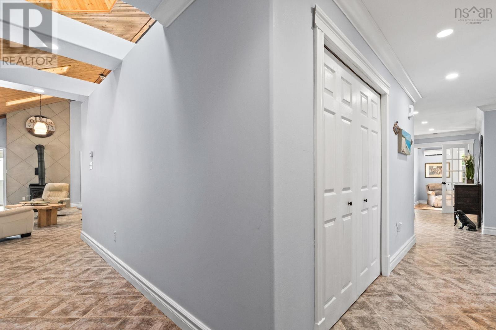 6 Spruce Lane Property Photo 20