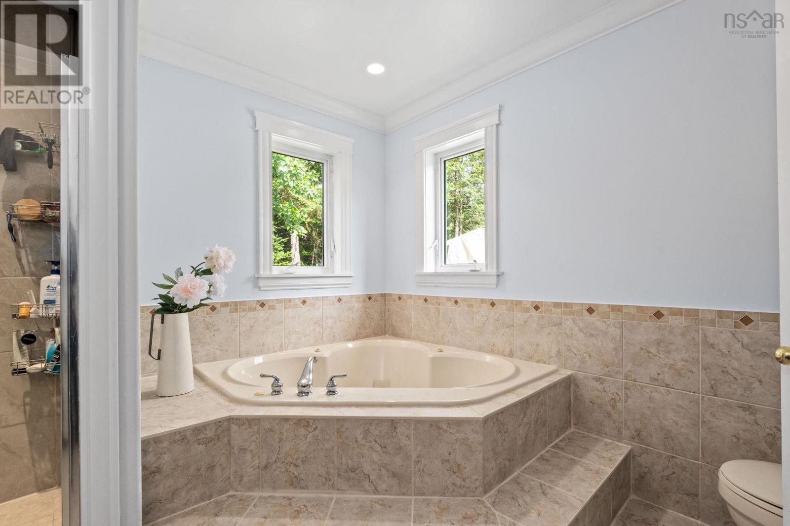 6 Spruce Lane Property Photo 34