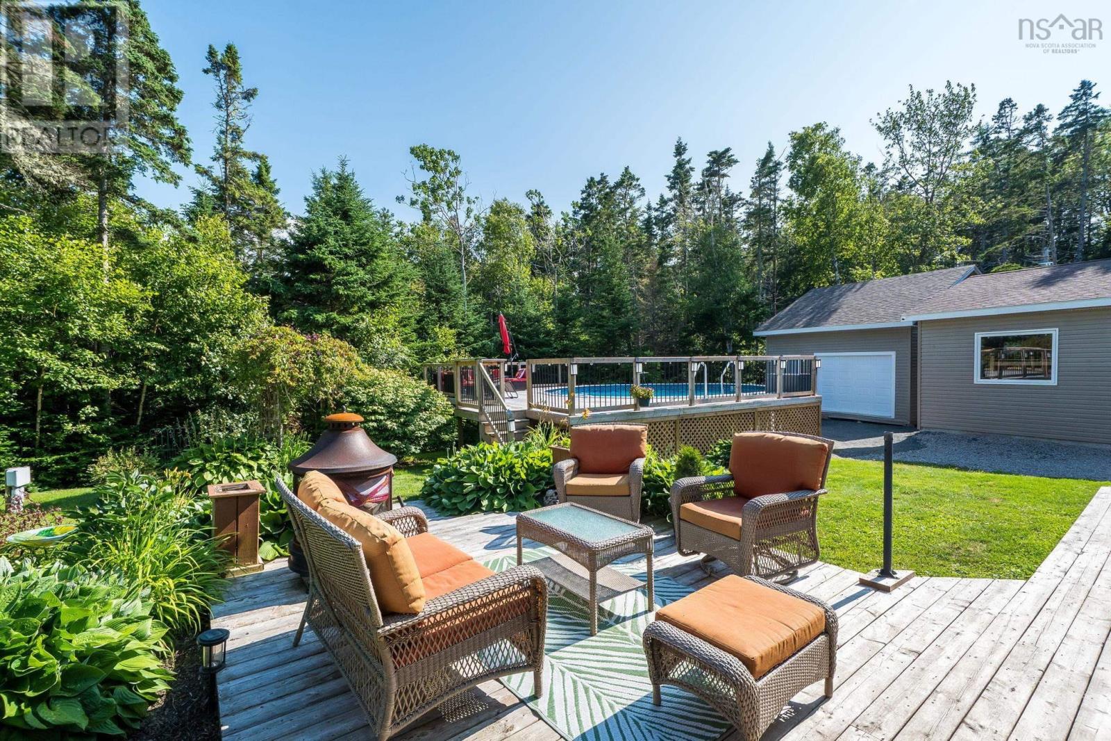 6 Spruce Lane Property Photo 39