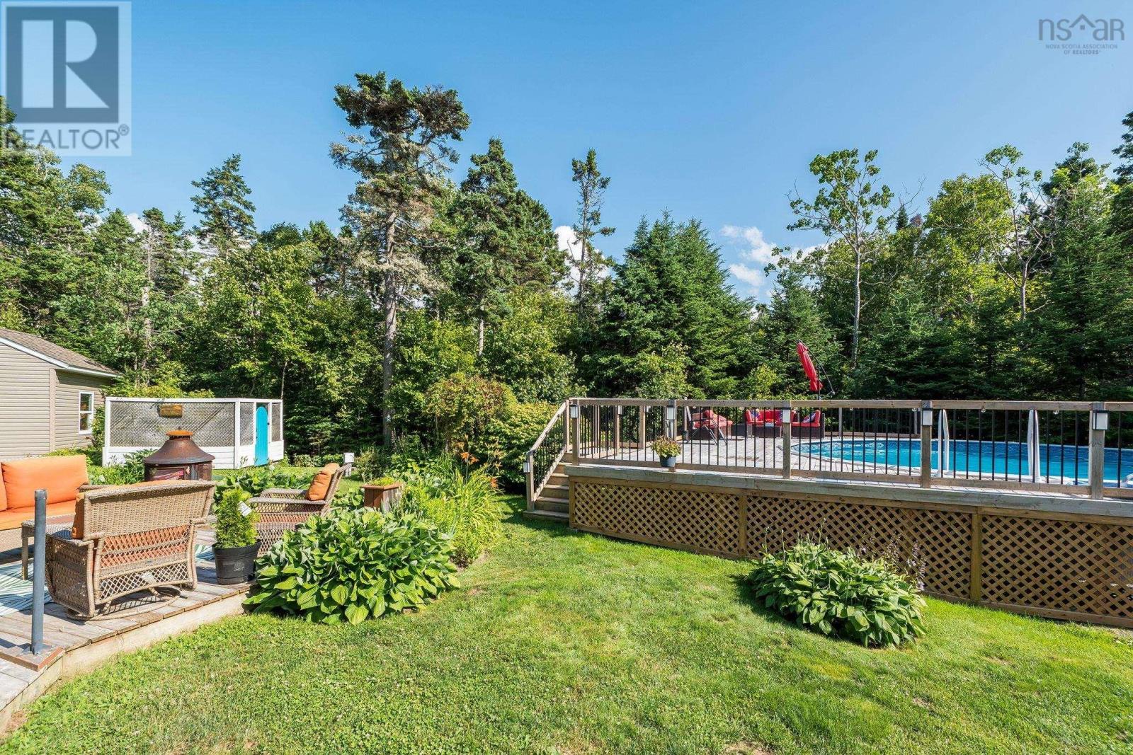6 Spruce Lane Property Photo 40