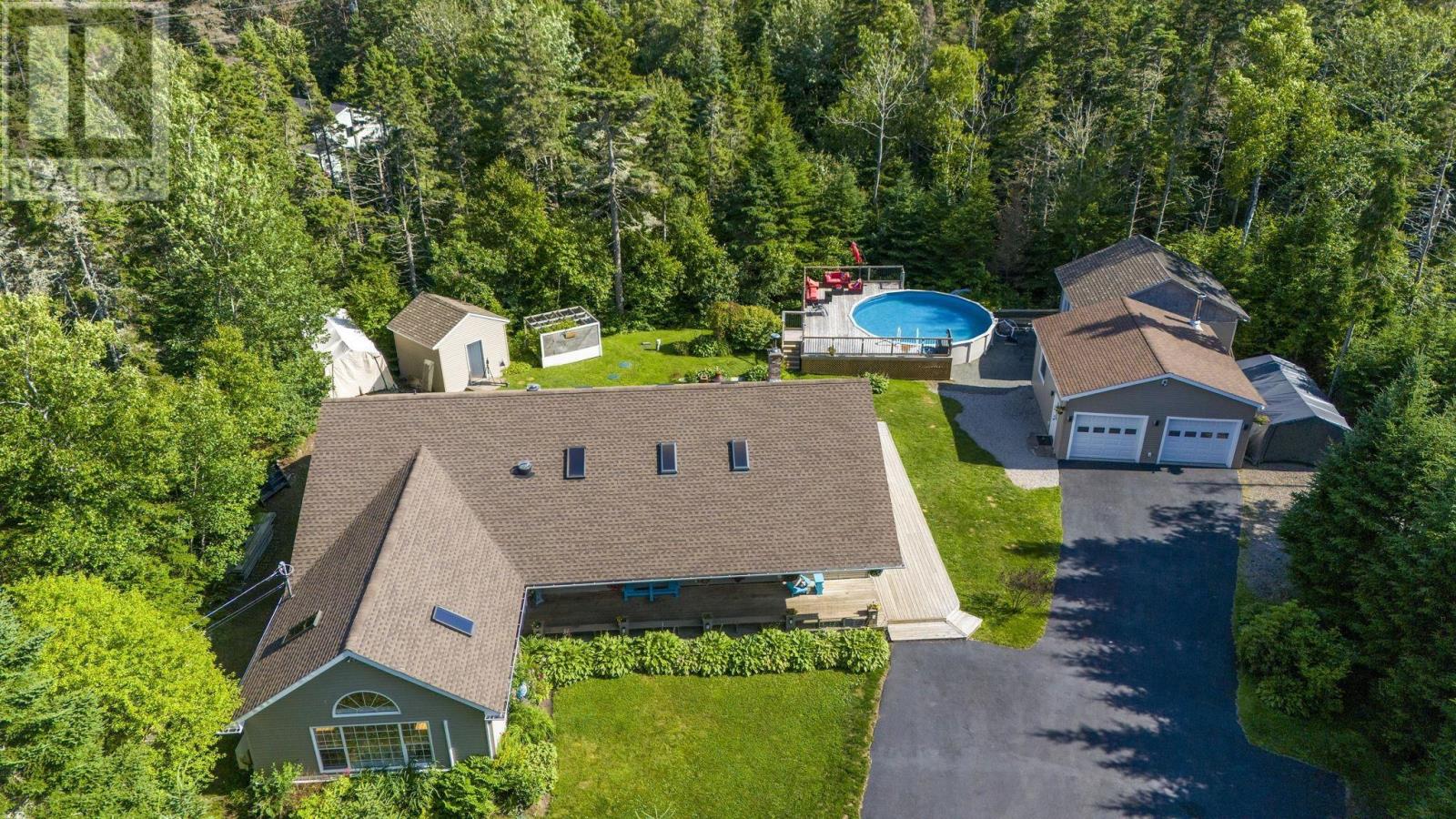 6 Spruce Lane Property Photo 46