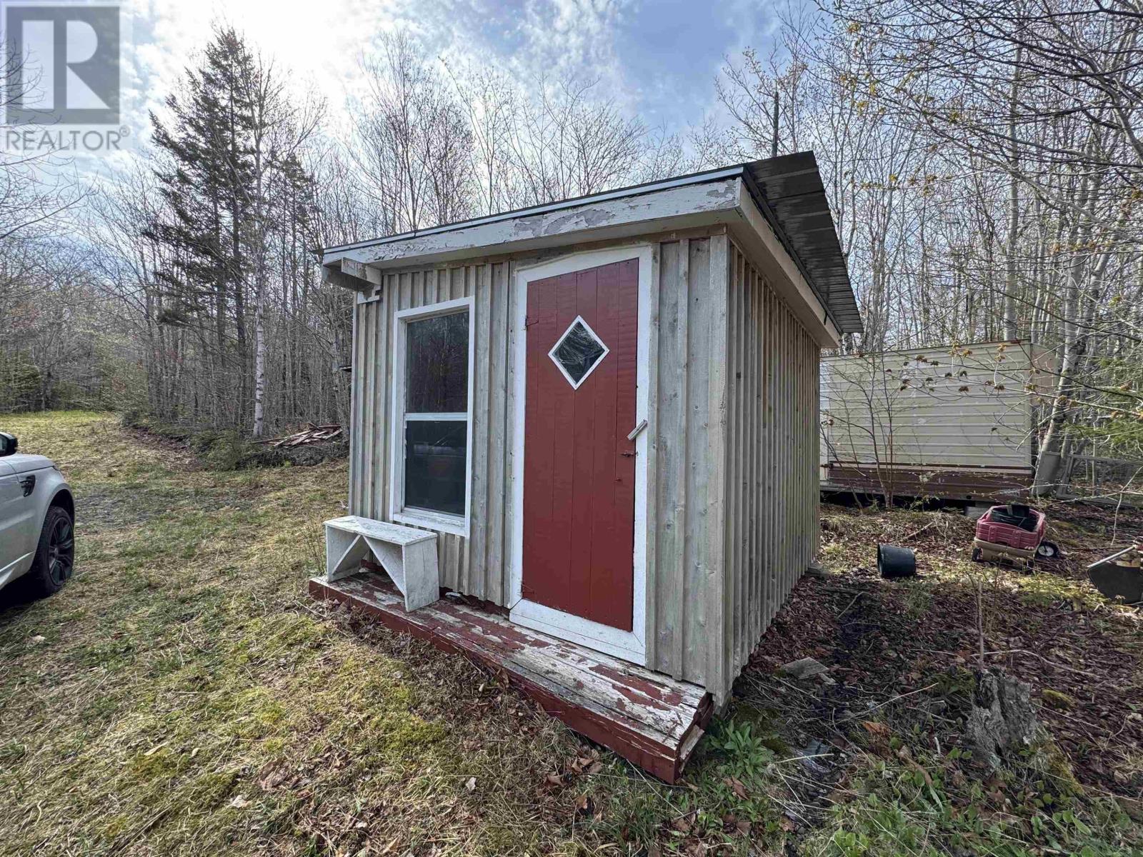 Shore Road W Property Photo 13