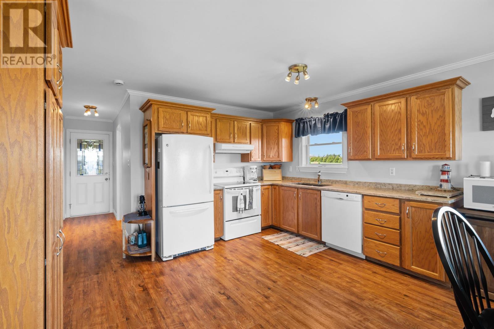 54 Hatton Road Property Photo 4
