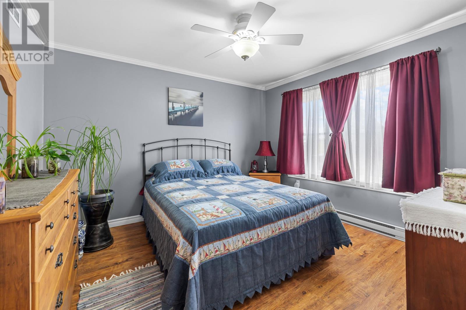 54 Hatton Road Property Photo 15