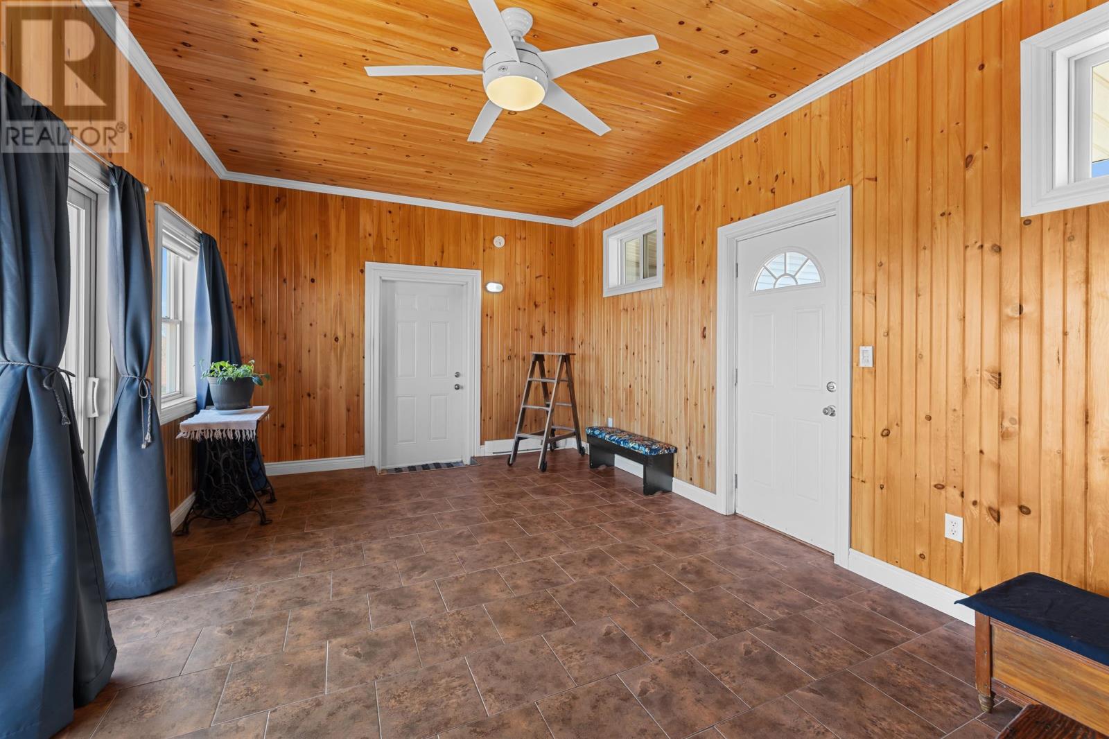 54 Hatton Road Property Photo 18